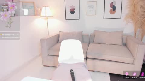 Kim  online show from September 25, 5:50 am