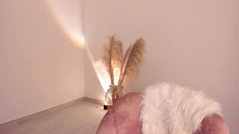 Kim Murphy online show from September 10, 1:44 pm