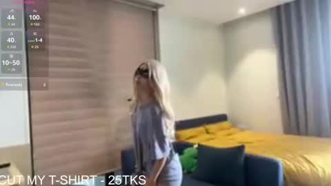 Kim online show from October 19, 4:47 am