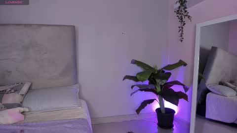 April online show from January 15, 9:10 pm