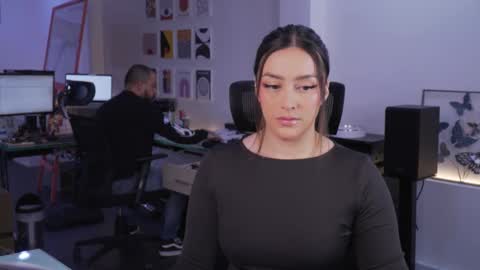 Kimberly 1200-1900 GMT-5 online show from December 1, 6:54 pm