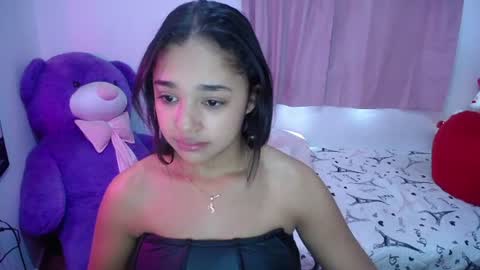 Kim online show from April 6, 5:47 pm