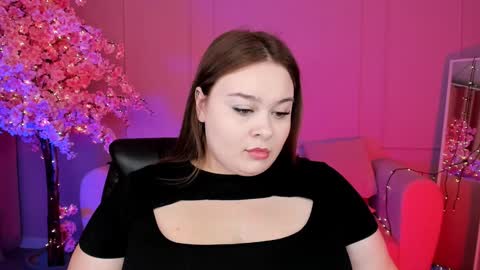 Snapshot of kimberlymaran chatting on December 26, 9:01 am The one that you wont be able to forget online show from December 26, 9:01 am