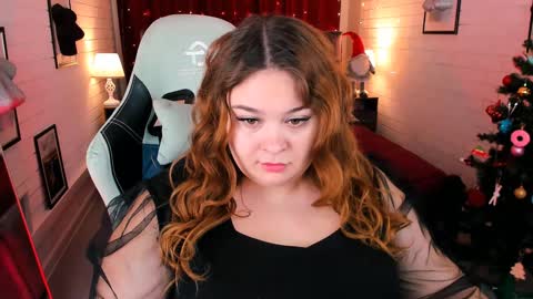 Snapshot of kimberlymaran chatting on December 18, 9:04 am The one that you wont be able to forget online show from December 18, 9:04 am