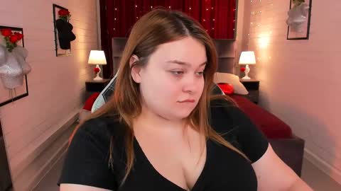 Snapshot of kimberlymaran chatting on February 23, 9:06 am The one that you wont be able to forget online show from February 23, 9:06 am