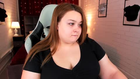 Snapshot of kimberlymaran chatting on January 31, 9:05 am The one that you wont be able to forget online show from January 31, 9:05 am