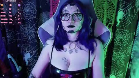 Kim Lennox online show from March 13, 3:02 pm