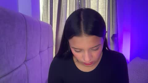 kimmi online show from March 6, 4:24 pm