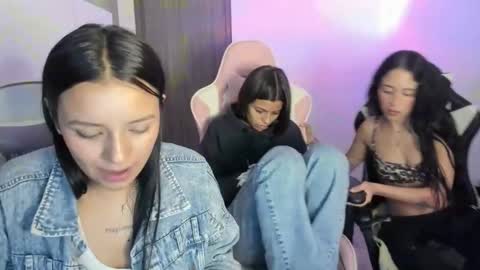 kimmi online show from October 24, 12:06 am