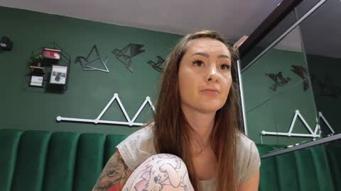 Kimmie online show from December 19, 8:01 pm