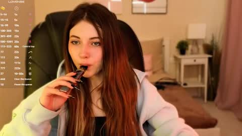  Your Kimmie  follow me  online show from May 27, 3:31 pm