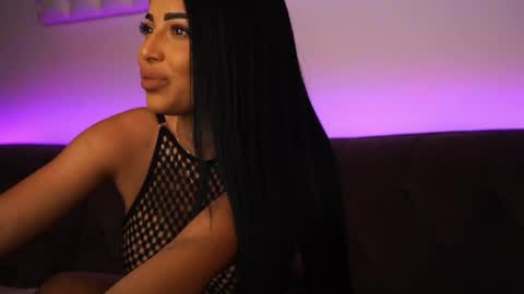 Andreea online show from April 23, 9:28 pm