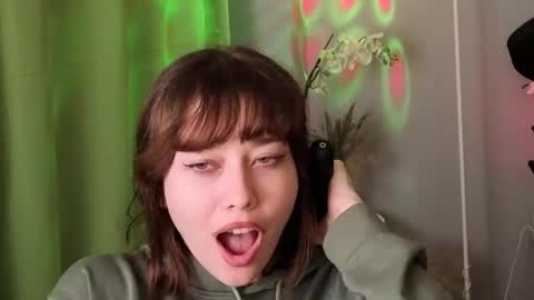 Snapshot of kina_ka chatting on October 12, 10:28 am kina_ka online show from October 12, 10:28 am