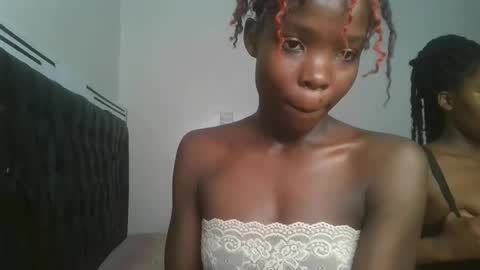 kinky_aria online show from September 19, 6:40 pm