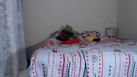 kinky_eli_ online show from November 15, 3:13 pm