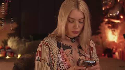 kinkylina_ online show from February 9, 4:18 pm