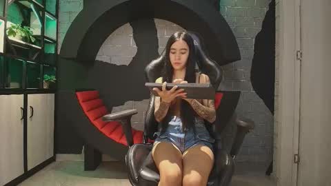 kinkytattobabe online show from November 24, 11:56 am