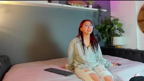 kira_exe online show from February 16, 12:05 pm