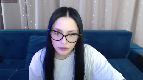 Kira Knightley online show from February 25, 10:04 am