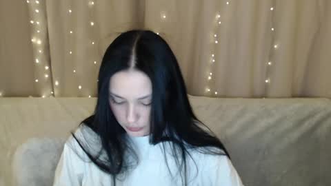 Kira Knightley online show from March 3, 6:31 pm