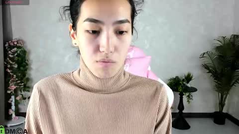 Aura online show from October 15, 3:09 am