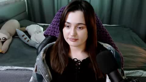 Snapshot of kira_yammy chatting on February 14, 2:54 pm Kira  follow me  online show from February 14, 2:54 pm