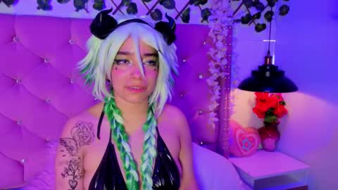 Kira online show from May 9, 10:01 pm
