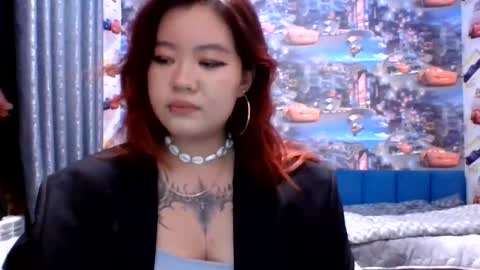 Kira online show from November 5, 7:08 pm