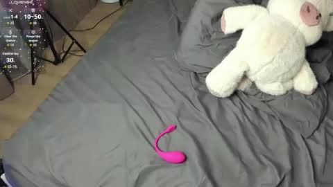 kirameowcam online show from May 5, 8:12 pm