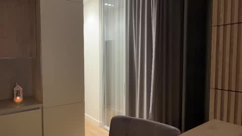 Kira online show from October 20, 5:27 pm