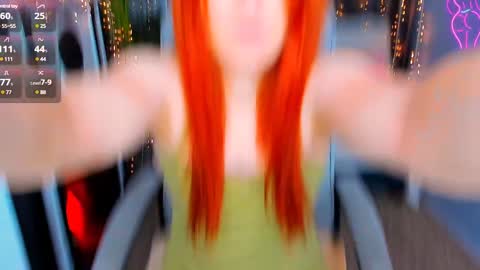 Snapshot of kiraxmoon chatting on December 8, 7:05 am kiraxmoon online show from December 8, 7:05 am