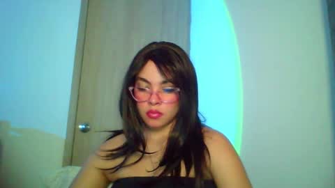 Kiri online show from November 6, 7:14 am