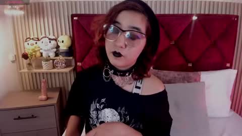 Samantha  Velvet online show from May 14, 9:42 pm