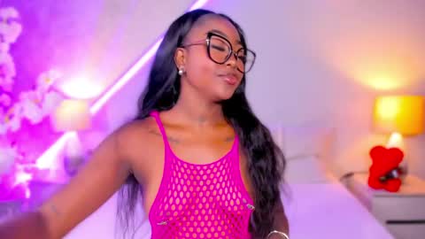 kishalove_ online show from April 9, 10:20 am