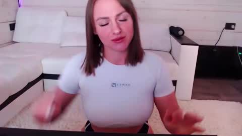 Kiss Ksu online show from March 11, 3:55 am