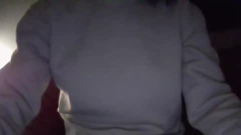 kissandtell1357 online show from December 1, 2:48 am