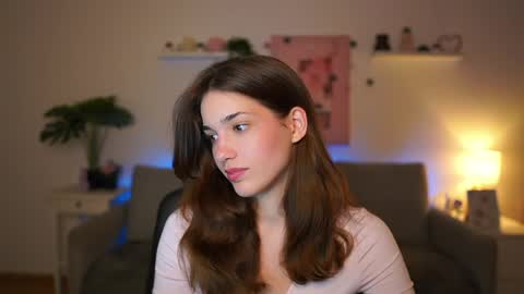Sisi online show from May 8, 5:49 pm
