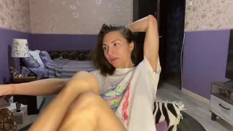 Snapshot of kissiriss888 chatting on December 2, 1:01 pm KissIris online show from December 2, 1:01 pm