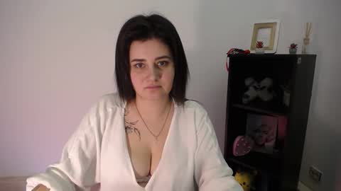 kissleoxx online show from December 16, 3:40 pm