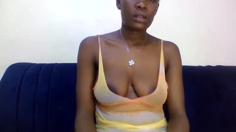 Snapshot of kissybabe01 chatting on October 13, 10:12 pm kissybabe01 online show from October 13, 10:12 pm