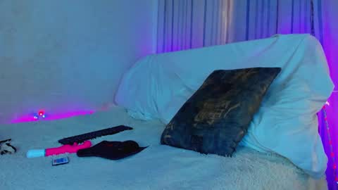 kat online show from September 21, 10:47 am