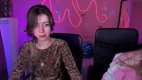 kitniss online show from March 9, 9:07 pm