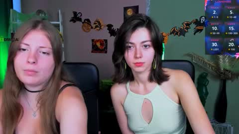 kitniss online show from October 28, 1:28 pm