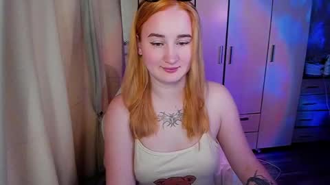 kitten_sun online show from May 10, 1:40 am