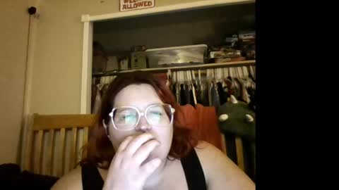 KittenMischief1 online show from September 27, 3:47 am