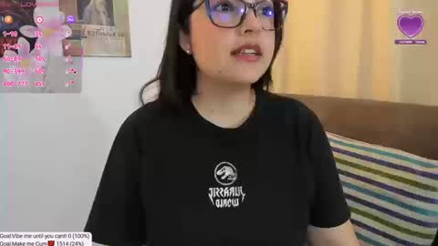 kitten online show from March 25, 9:17 pm