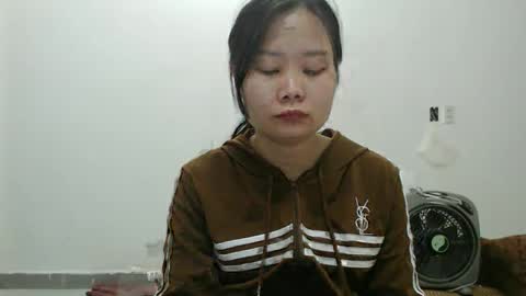 kitti_baby2x online show from March 20, 12:10 pm