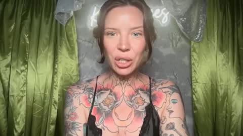 kittjones33 online show from May 10, 10:28 am