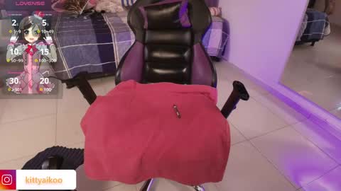 kitty_aikoo online show from April 25, 3:53 pm