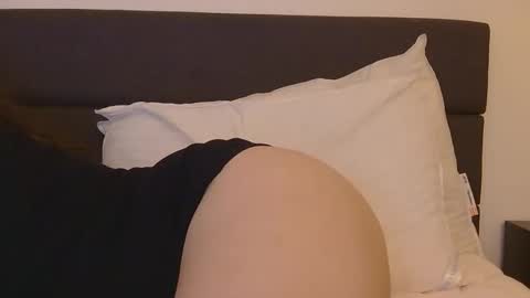 Katies Pussy Cat online show from October 31, 6:26 am